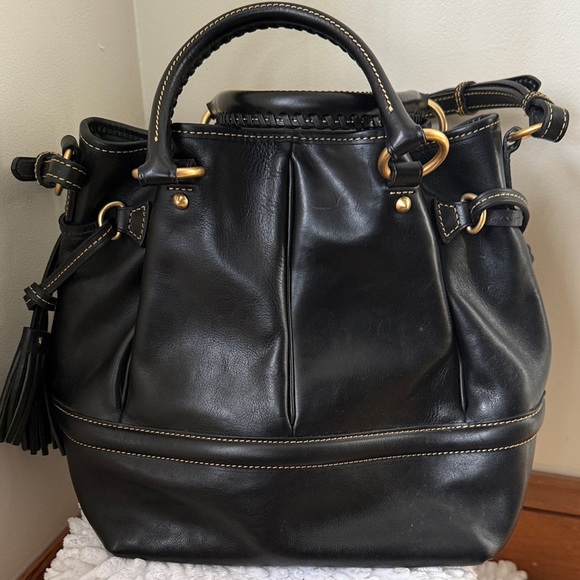 Dooney & Bourke Black Florentine Leather Buckley Bag - Picture 4 of 11